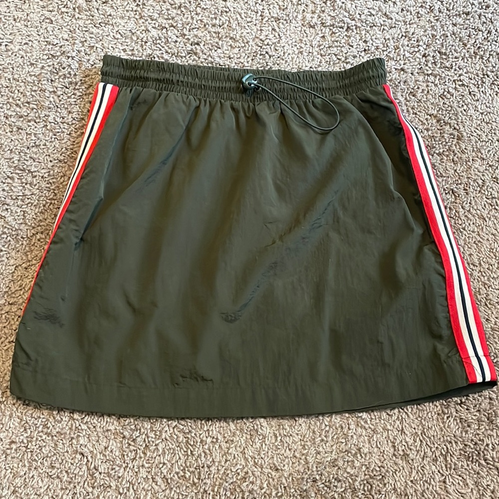 Green skirt